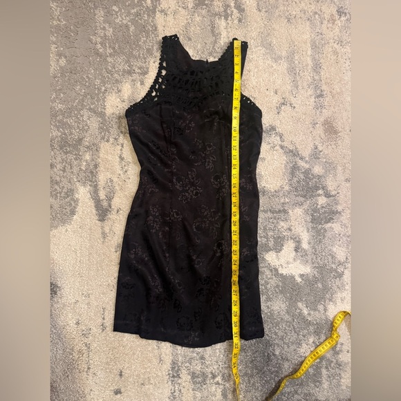 Knapp Studio Elegant Black Lace Dress - Picture 6 of 7